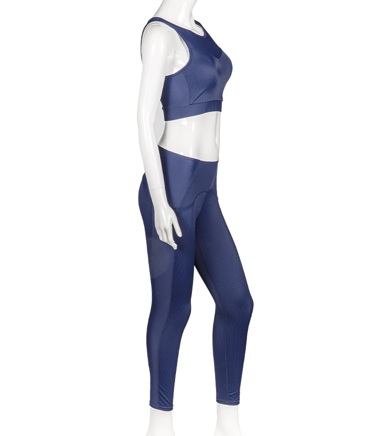 Einfarbiger zweiteiliger Sport-BH und eine Hose für das Fitnessstudio